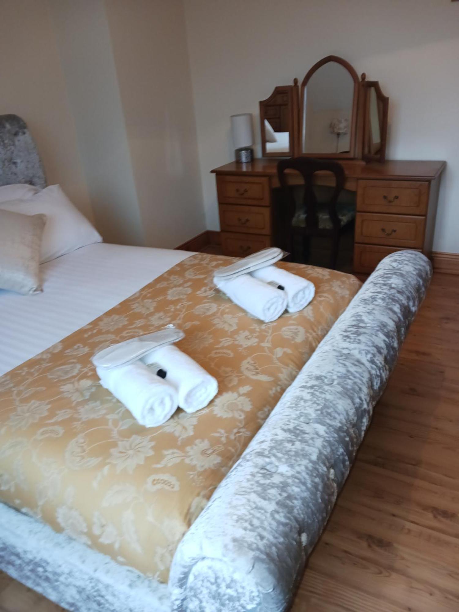 Tullynacrunat Lodge 캐슬블레이니 외부 사진