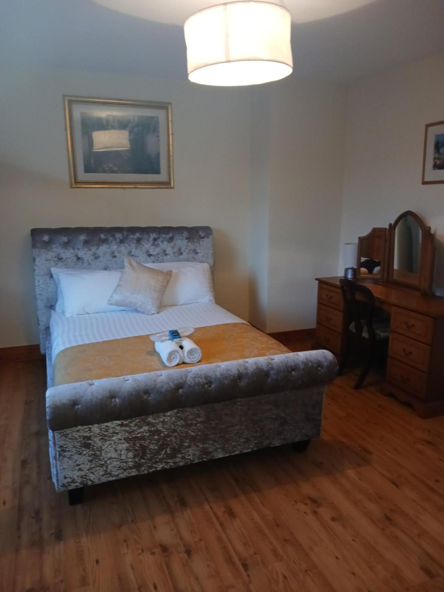 Tullynacrunat Lodge 캐슬블레이니 외부 사진